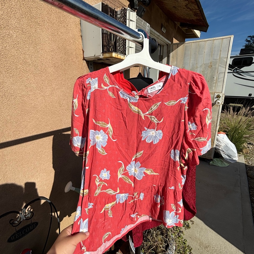 Tinsel Red Floral Women's Blouse